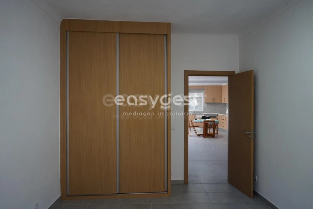 Moradia T5 para Venda em Santo Estêvão e Moita Foto 7