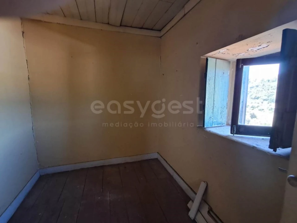 Moradia T3 para Venda em Chãos Foto 7