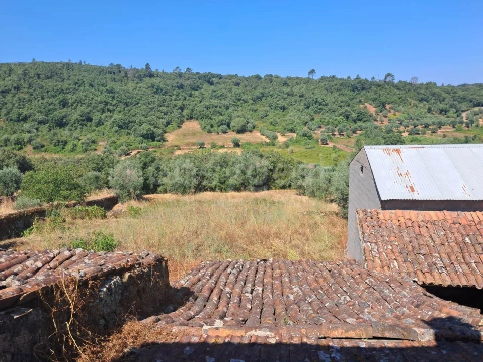 Moradia T3 para Venda em Chãos Foto 16