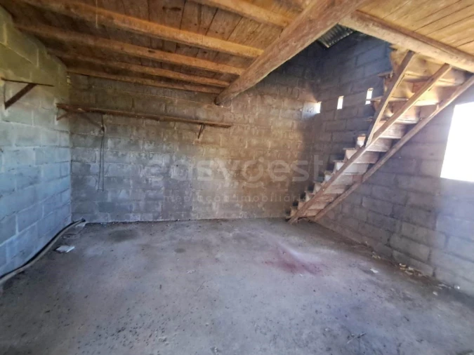 Moradia T3 para Venda em Chãos Foto 2