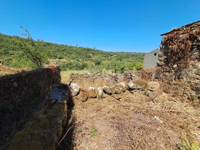 Moradia T3 para Venda em Chãos Foto 23