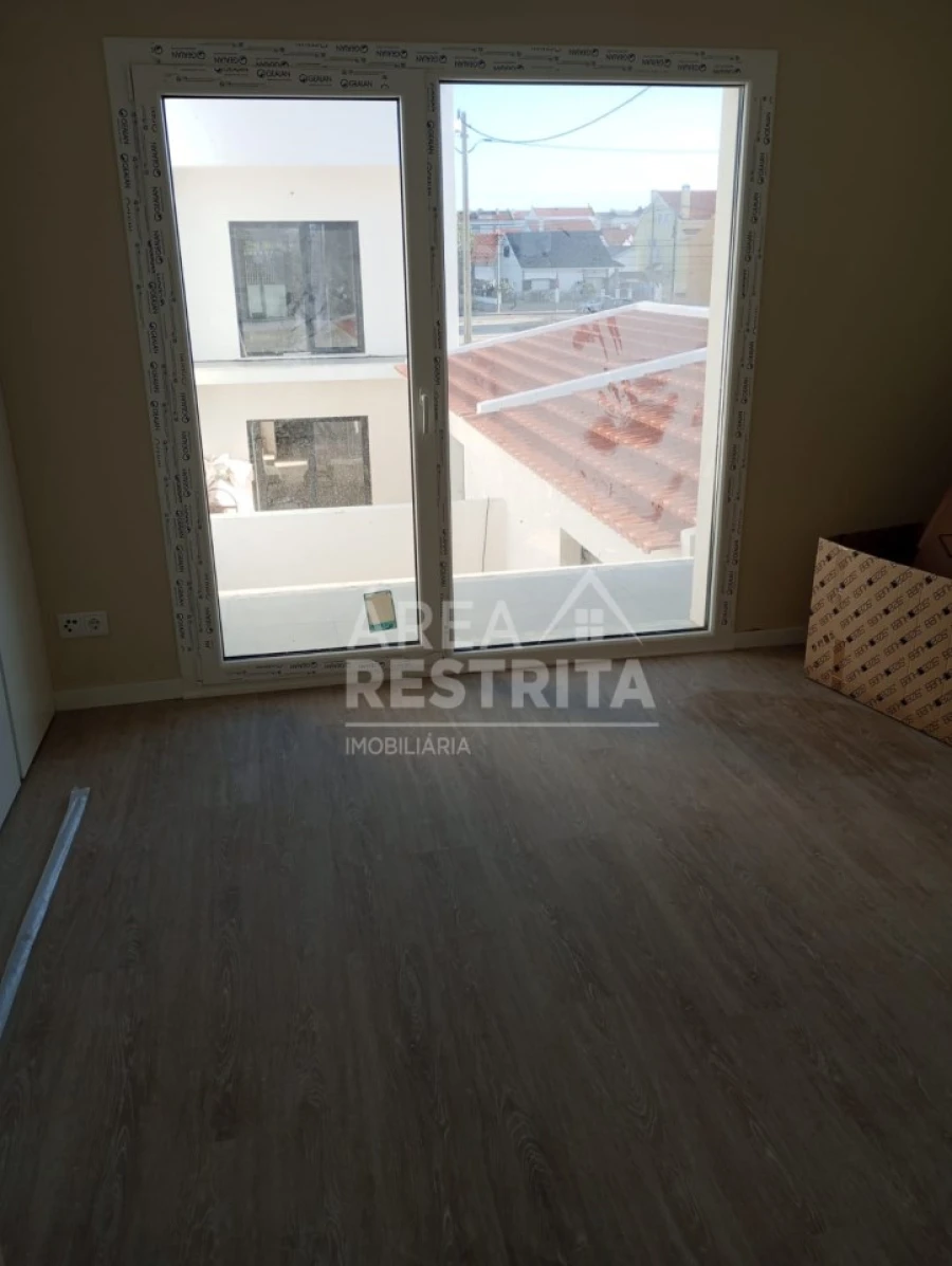 Quinta T3 para Venda em Quinta do Conde Foto 16