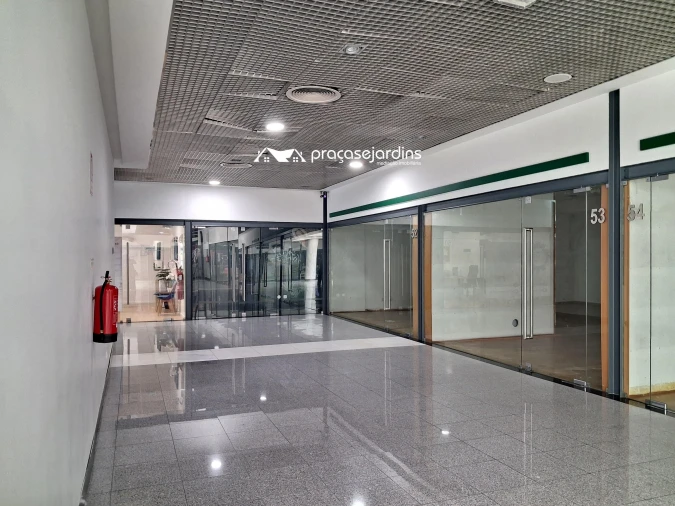 Loja para Arrendamento em Marinha Grande Foto 3