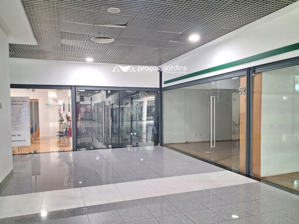 Loja para Arrendamento em Marinha Grande Foto 1