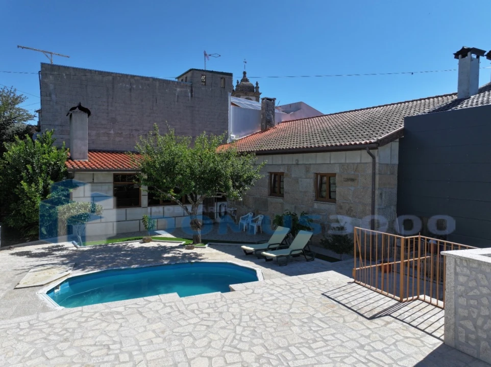 Moradia para Venda em Parada de Pinhão Foto 5