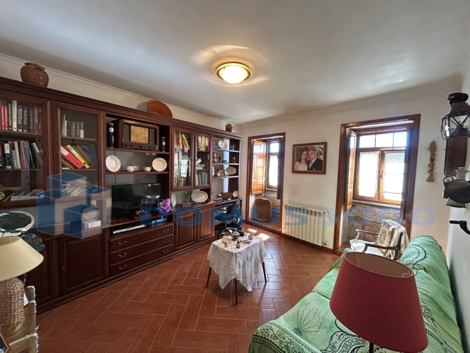 Moradia para Venda em Parada de Pinhão Foto 17