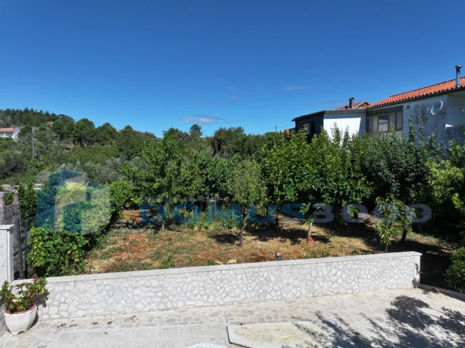 Moradia para Venda em Parada de Pinhão Foto 8