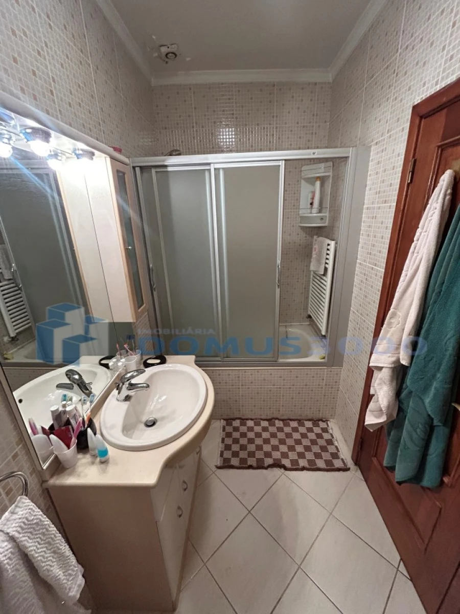 Moradia para Venda em Parada de Pinhão Foto 62