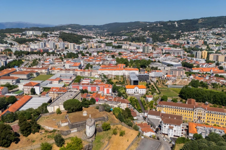 Apartamento T2 para Arrendamento em São Vicente (Braga) Foto 35