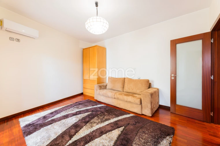 Apartamento T2 para Arrendamento em São Vicente (Braga) Foto 16