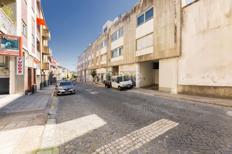 Apartamento T2 para Arrendamento em São Vicente (Braga) Foto 32