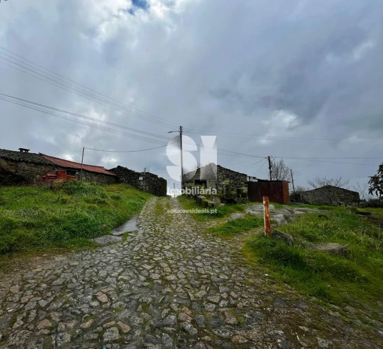 Terreno para Venda em Mouçós e Lamares Foto 19