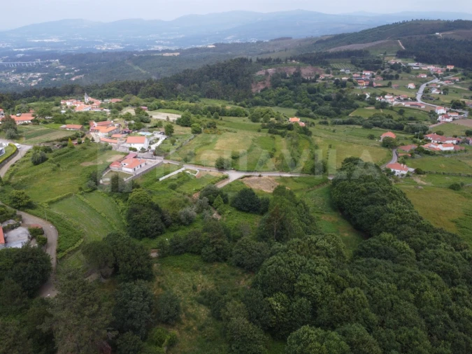 Moradia T1 para Venda em Candemil e Gondar Foto 5