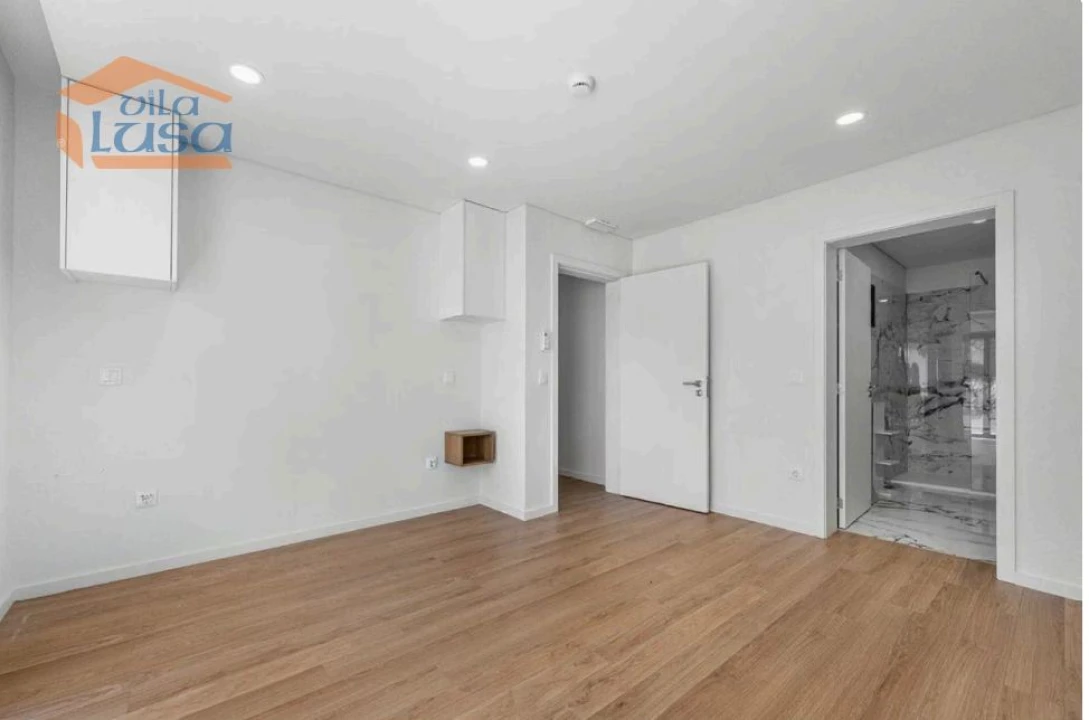 Apartamento T2 para Venda em Bonfim Foto 10