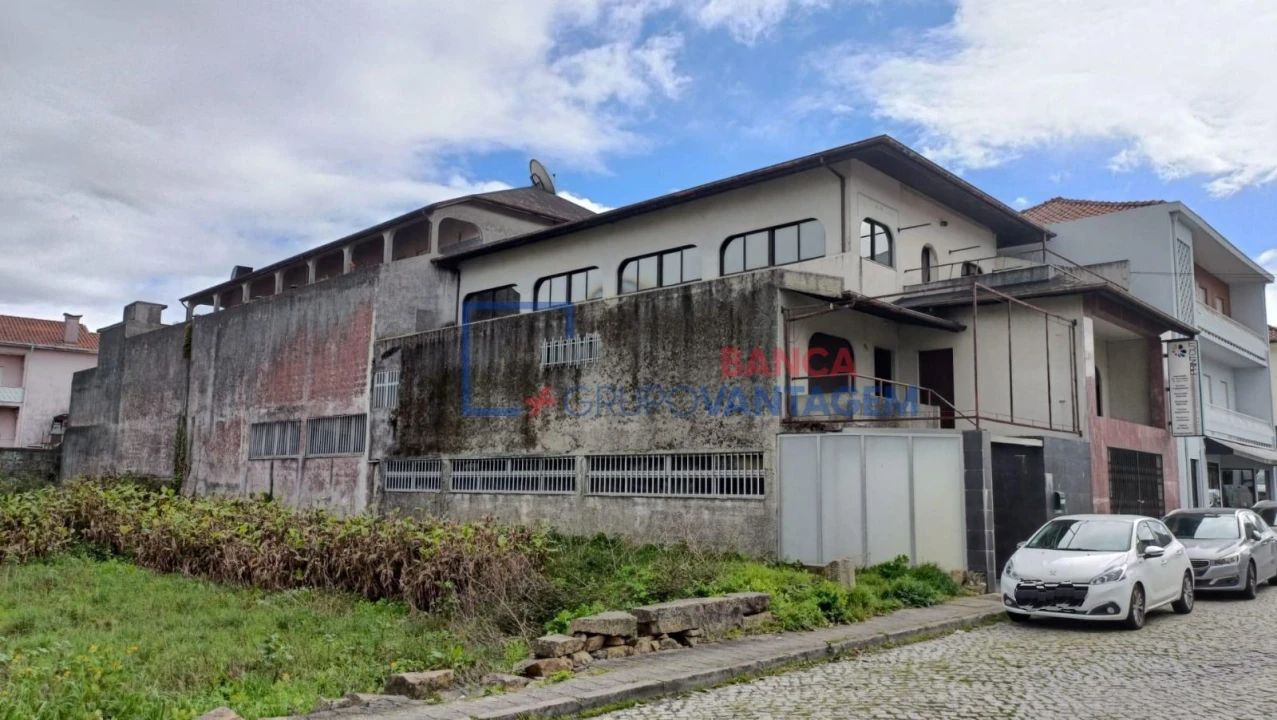 Moradia T6 para Venda em Vila das Aves Foto 1