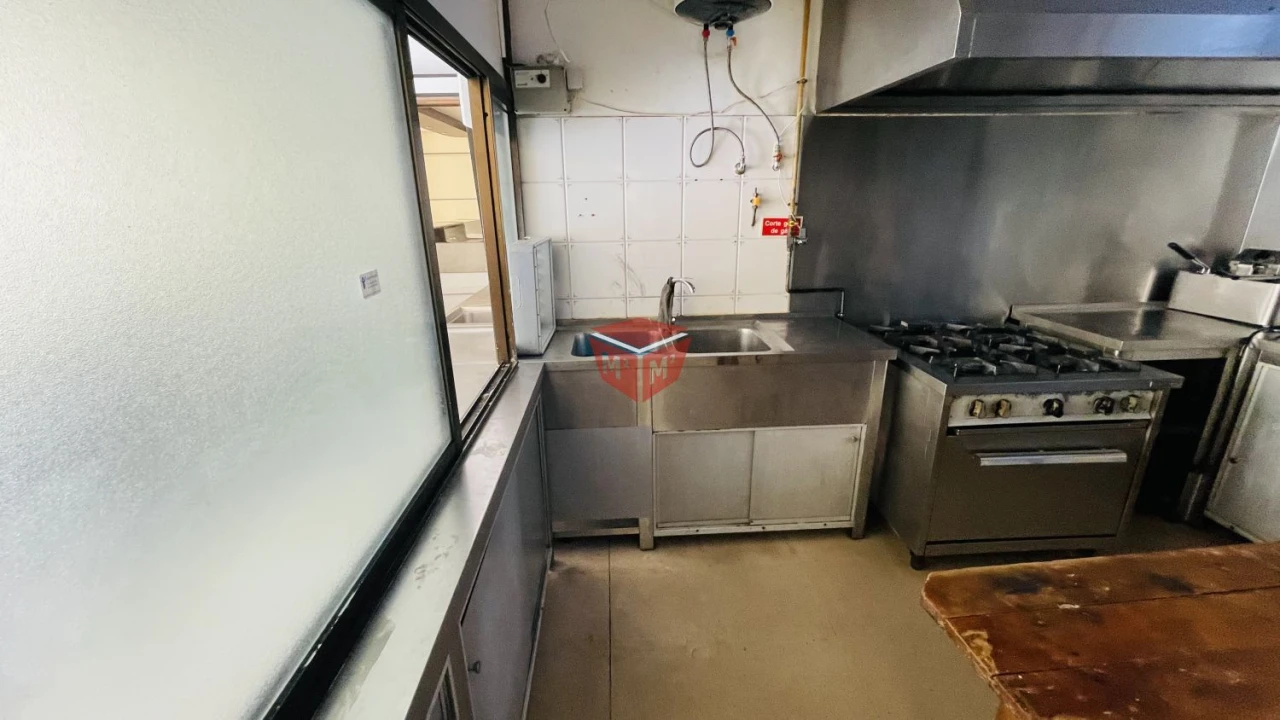 Loja para Arrendamento em Povoa de Lanhoso (N. Senhora do Amparo) Foto 5