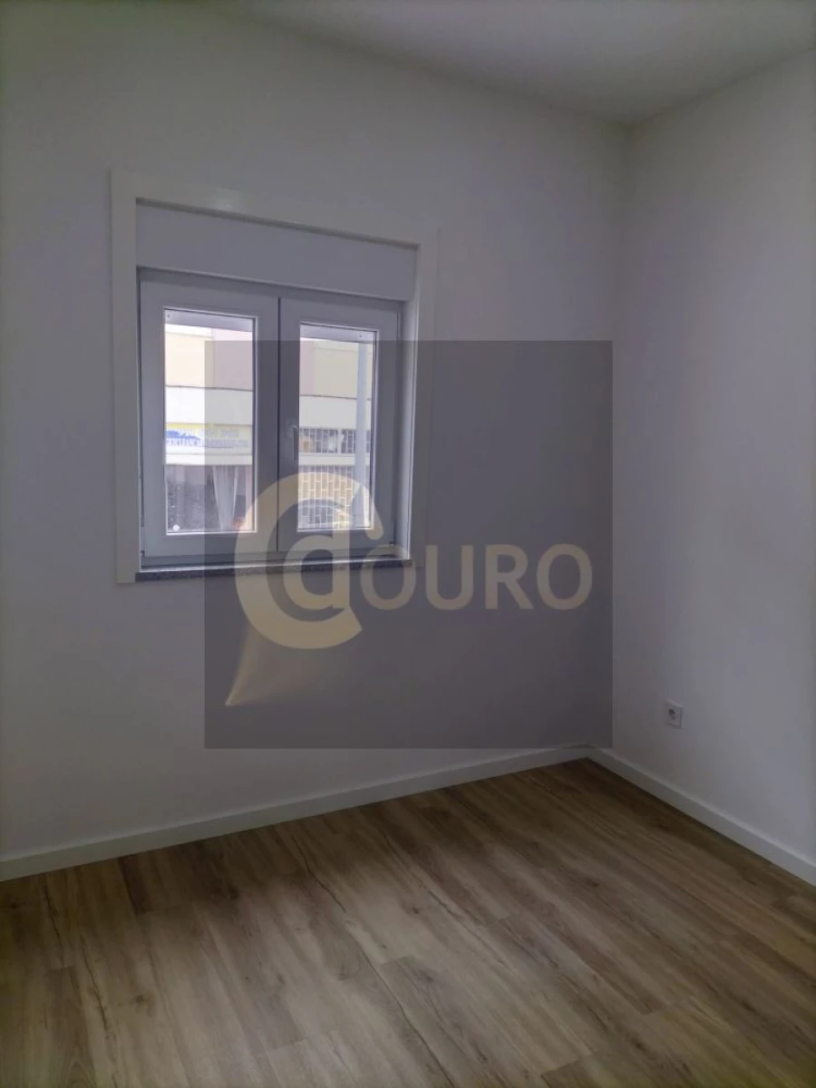 Moradia T1 para Venda em Rio Tinto Foto 9