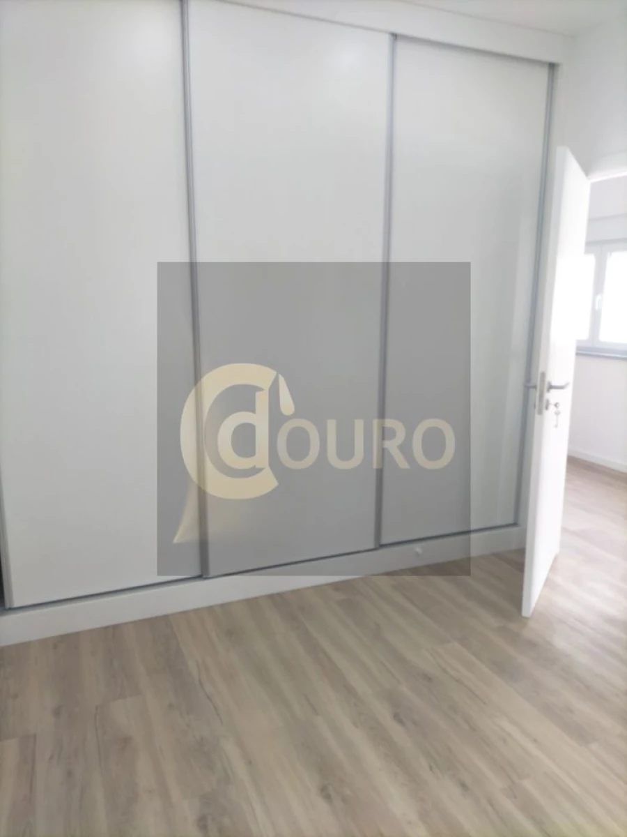 Moradia T1 para Venda em Rio Tinto Foto 7