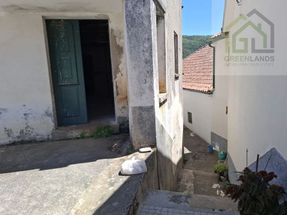 Moradia T5 para Venda em Cerdeira e Moura da Serra Foto 49