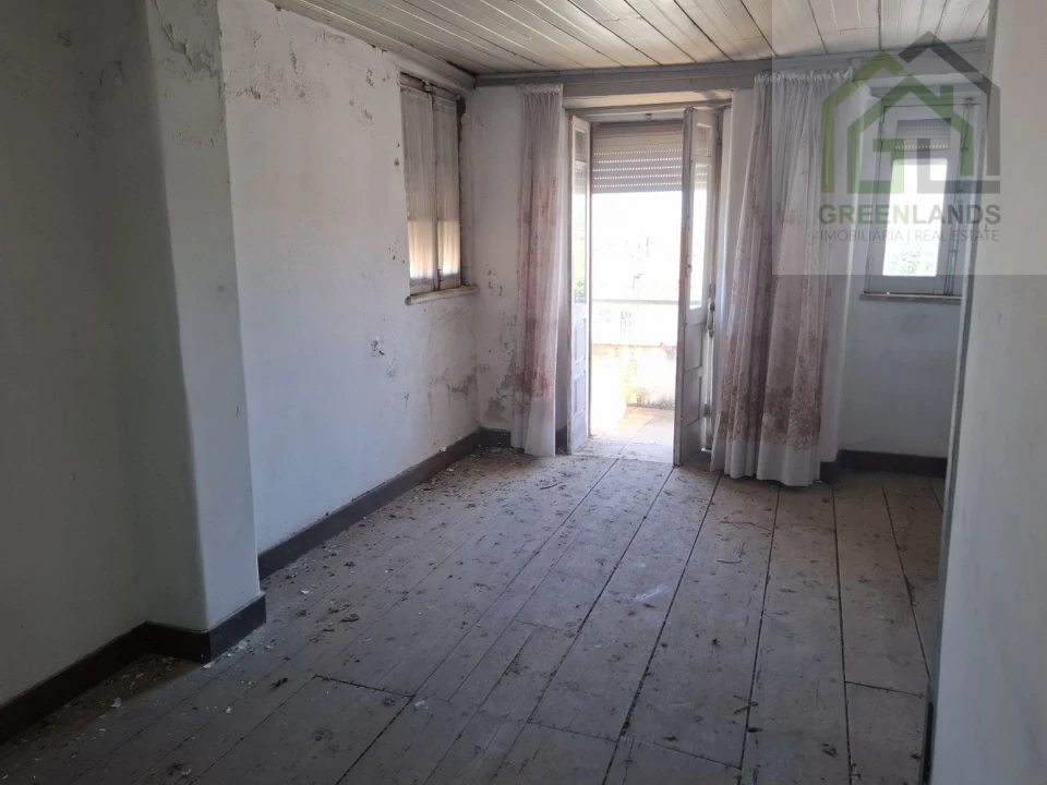 Moradia T5 para Venda em Cerdeira e Moura da Serra Foto 42