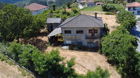 Moradia T3 para Venda em Quinchães