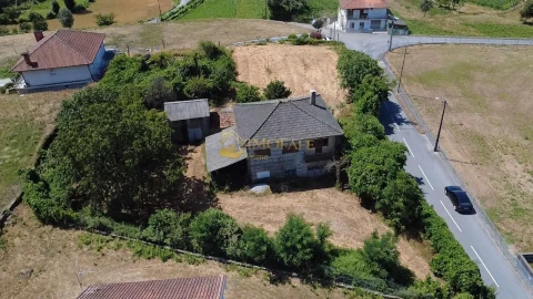 Moradia T3 para Venda em Quinchães