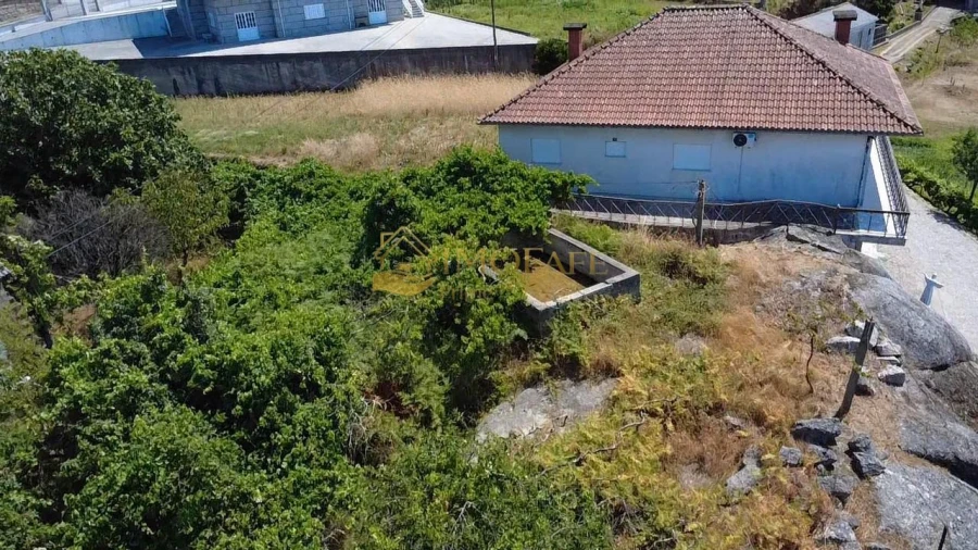 Moradia T3 para Venda em Quinchães Foto 7