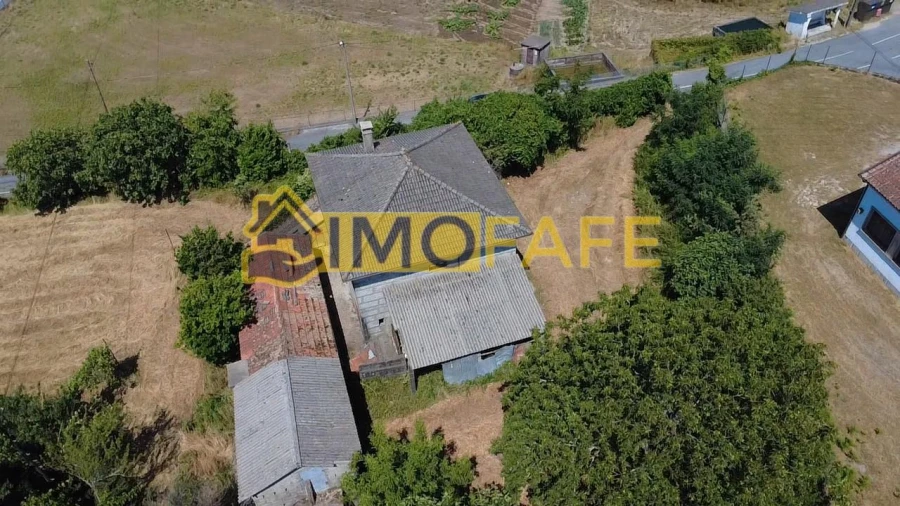 Moradia T3 para Venda em Quinchães Foto 10