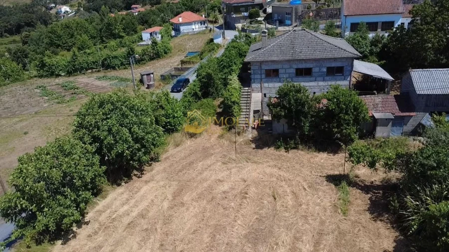 Moradia T3 para Venda em Quinchães Foto 8