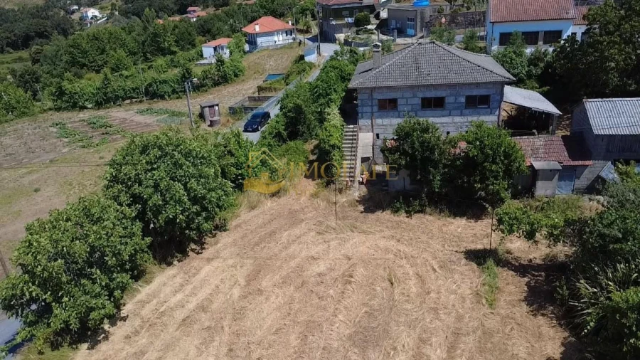 Moradia T3 para Venda em Quinchães Foto 8