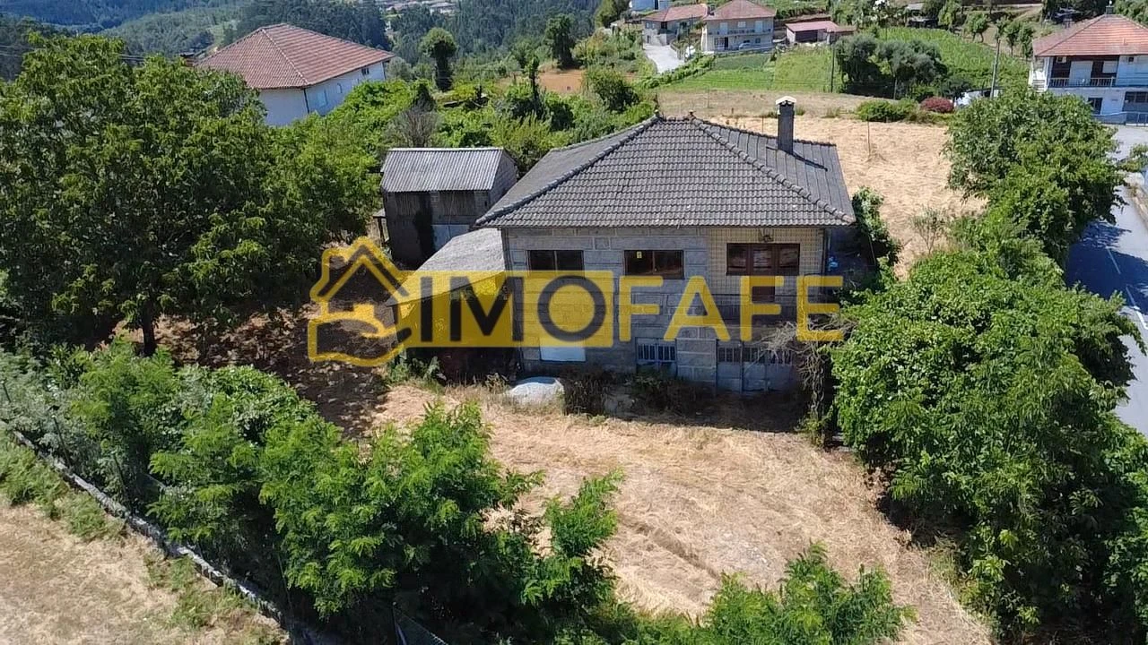 Moradia T3 para Venda em Quinchães Foto 3