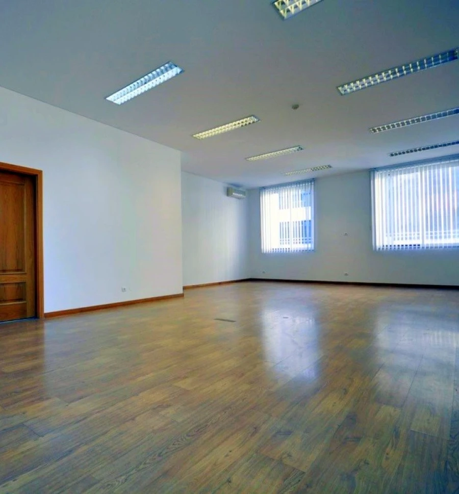 Loja para Arrendamento em Oeiras e São Julião da Barra, Paço de Arcos e Caxias Foto 3