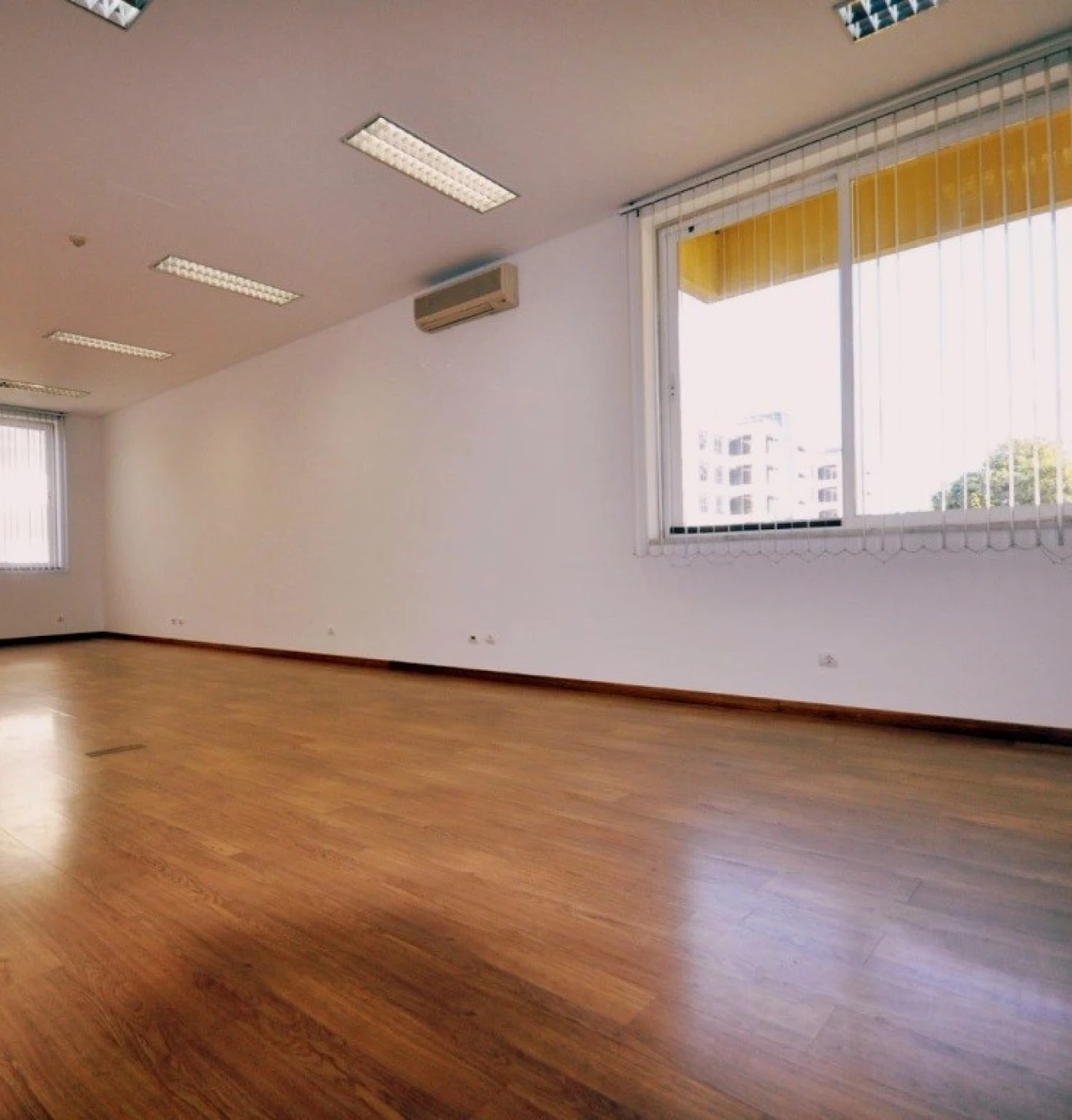 Loja para Arrendamento em Oeiras e São Julião da Barra, Paço de Arcos e Caxias Foto 7