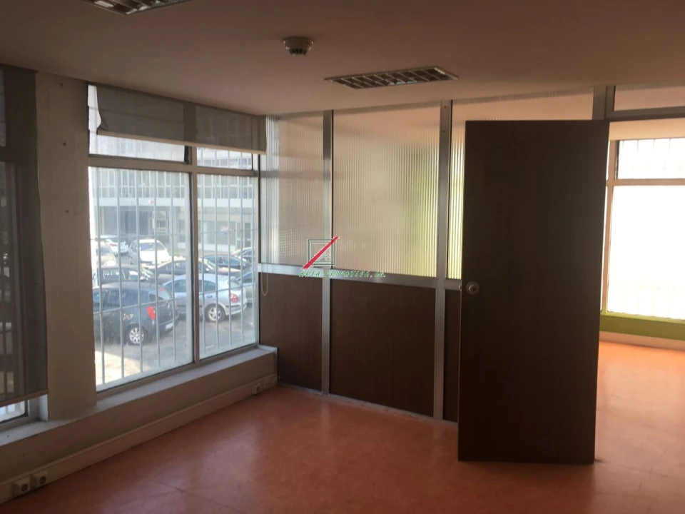 Loja para Venda em Marvila Foto 21