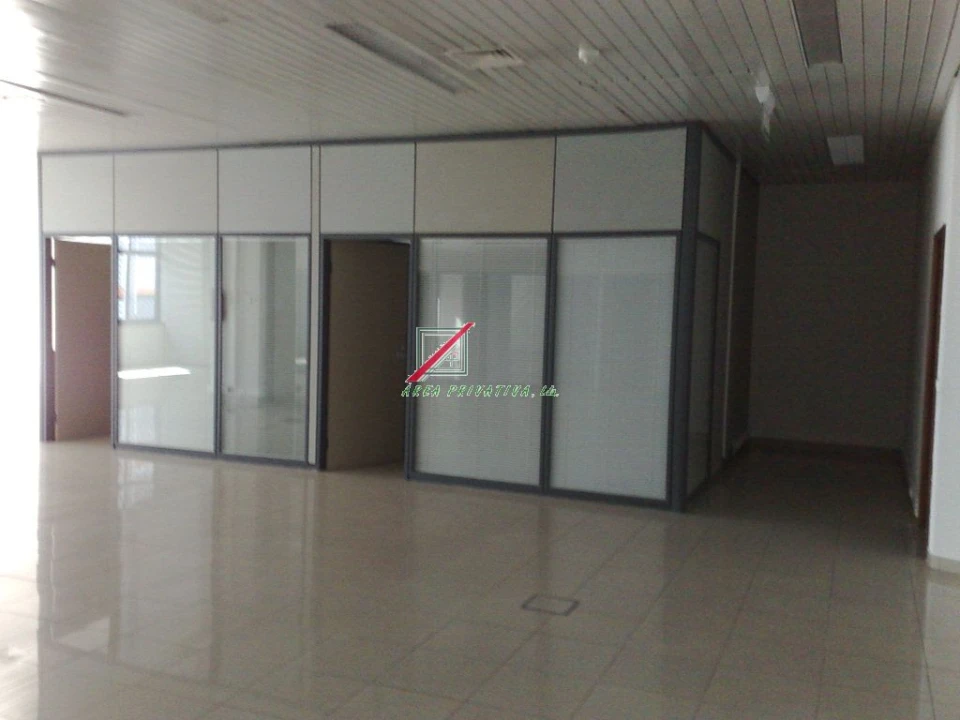 Loja para Arrendamento em Oeiras e São Julião da Barra, Paço de Arcos e Caxias Foto 13