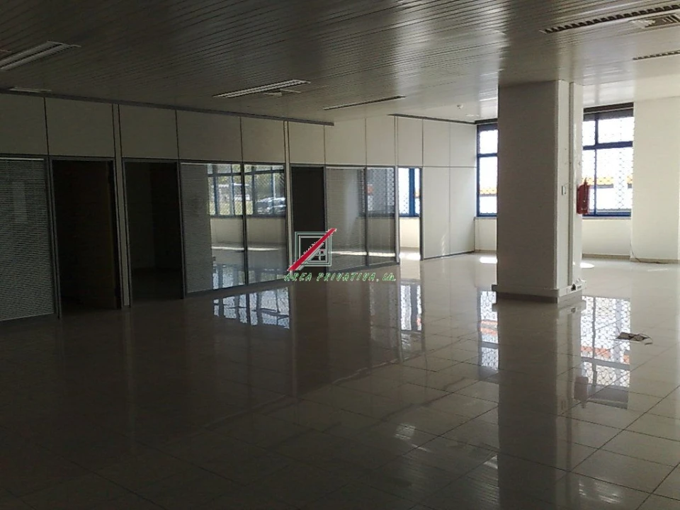 Loja para Arrendamento em Oeiras e São Julião da Barra, Paço de Arcos e Caxias Foto 11