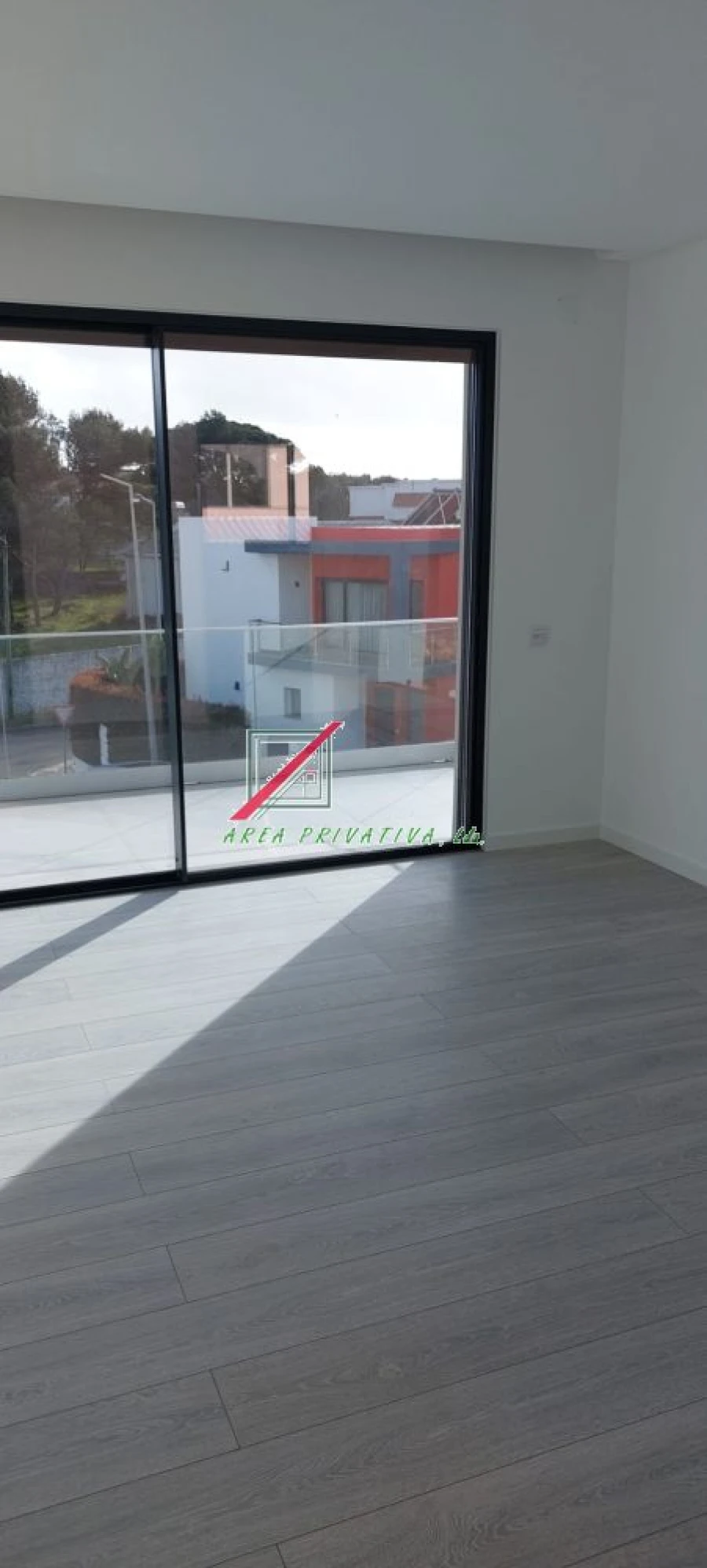 Moradia T4 para Venda em Alcabideche Foto 17