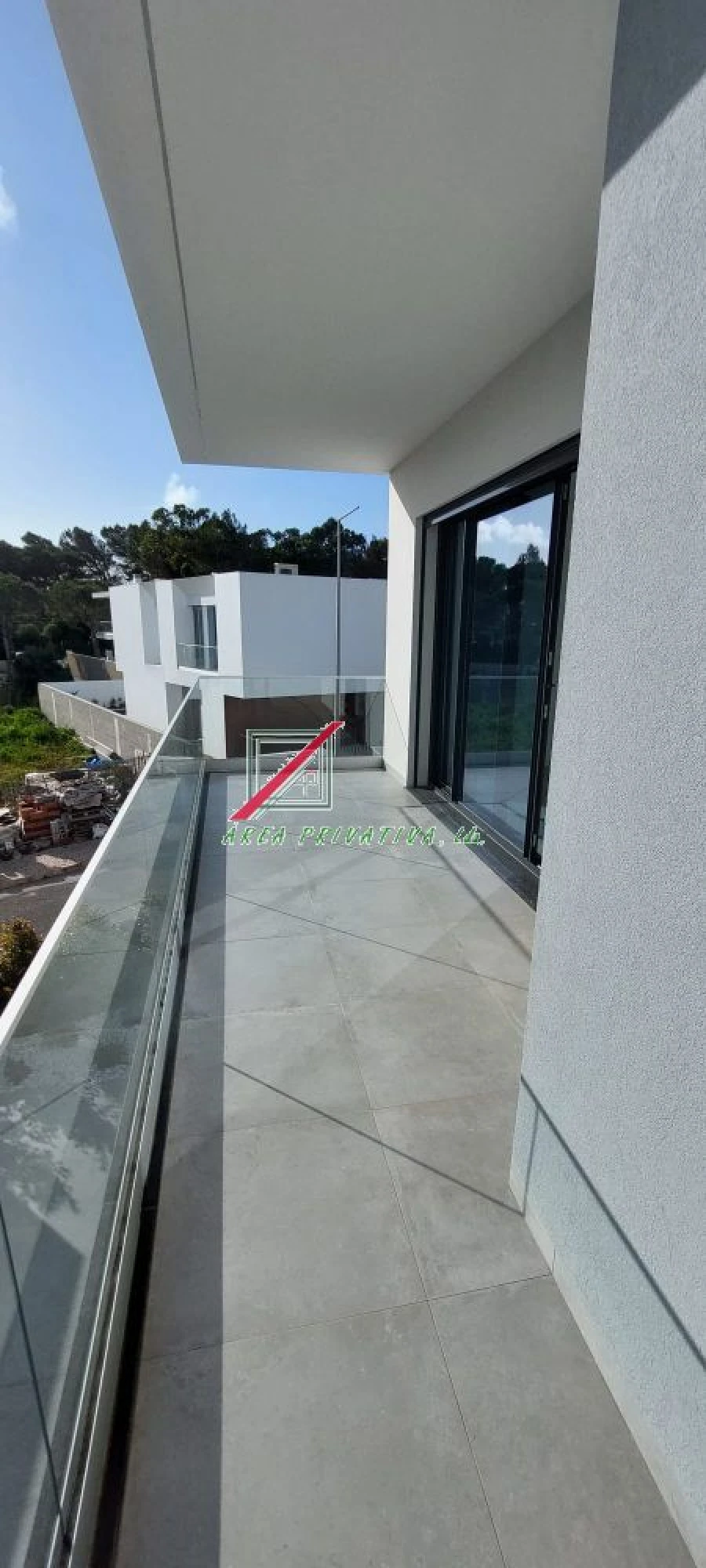 Moradia T4 para Venda em Alcabideche Foto 19