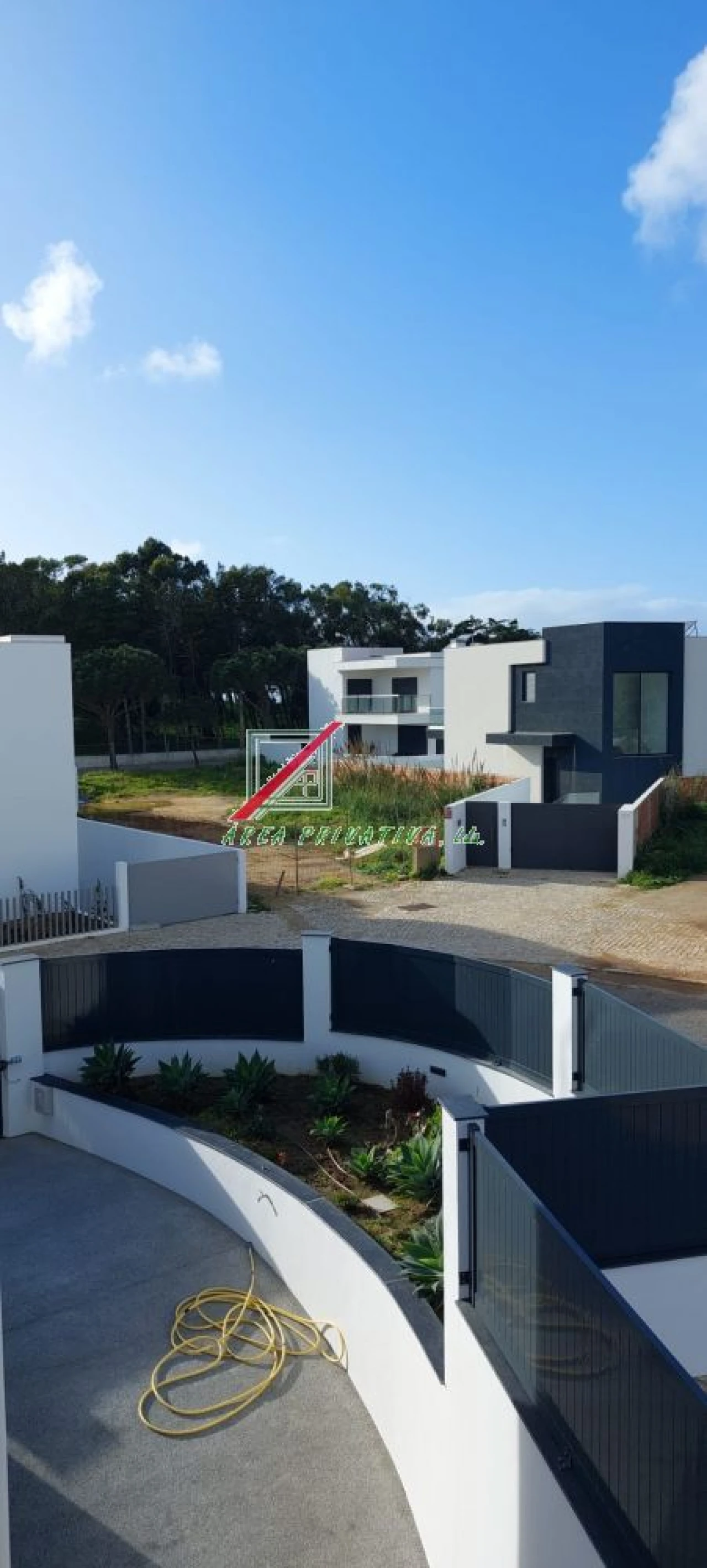 Moradia T4 para Venda em Alcabideche Foto 15