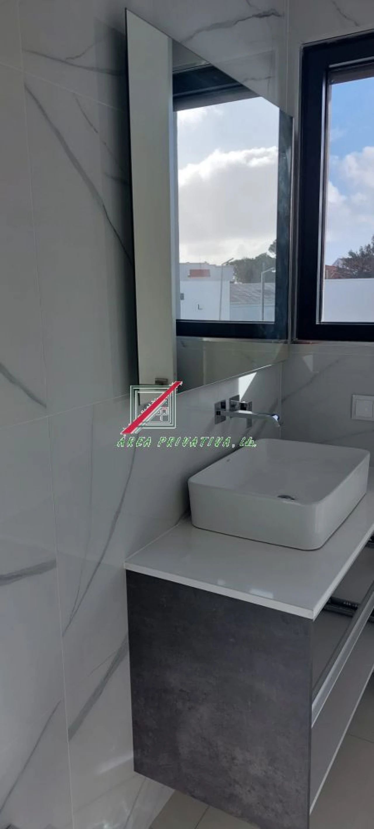 Moradia T4 para Venda em Alcabideche Foto 22