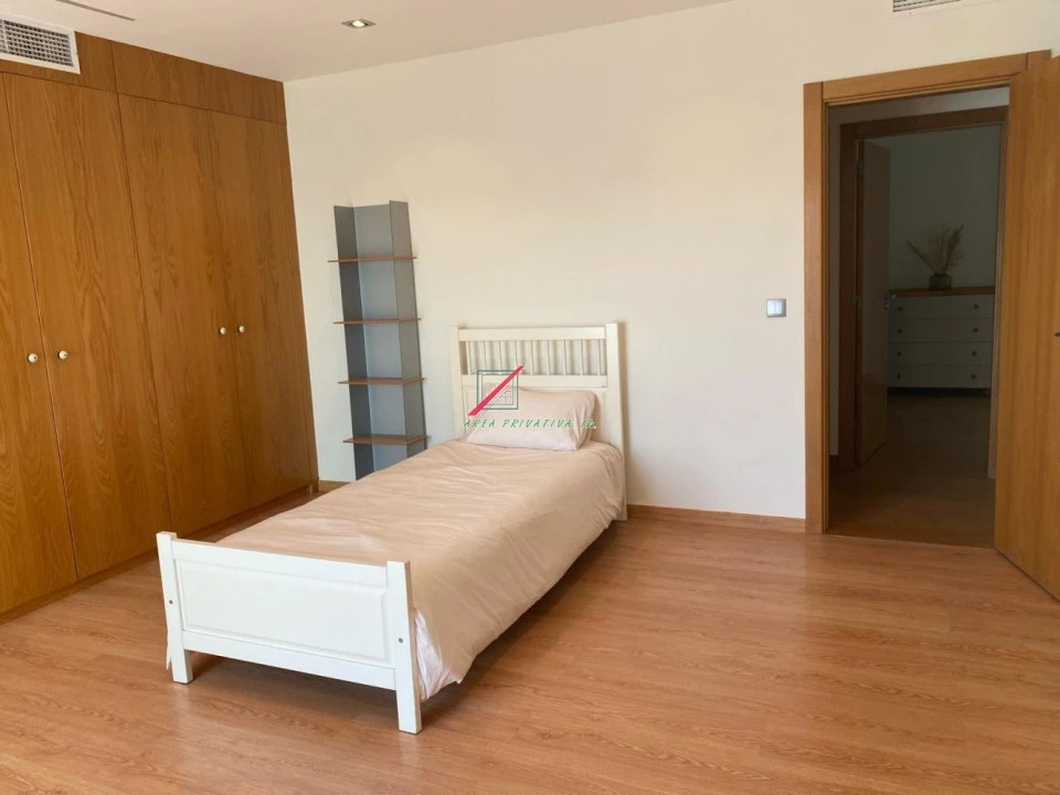 Apartamento T4 para Venda em Cascais e Estoril Foto 34