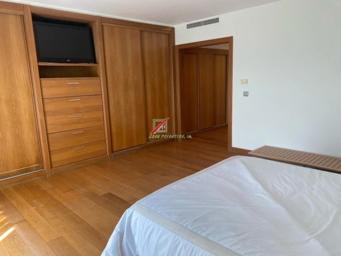 Apartamento T4 para Venda em Cascais e Estoril Foto 25