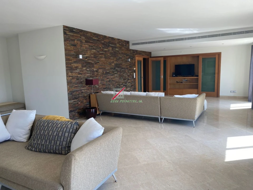 Apartamento T4 para Venda em Cascais e Estoril Foto 1