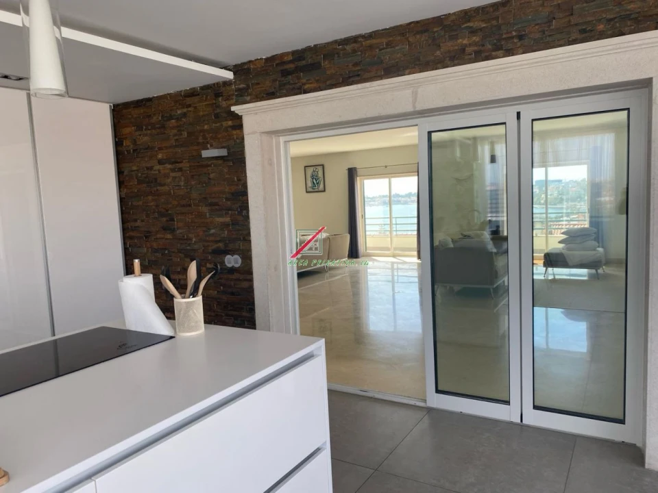 Apartamento T4 para Venda em Cascais e Estoril Foto 13