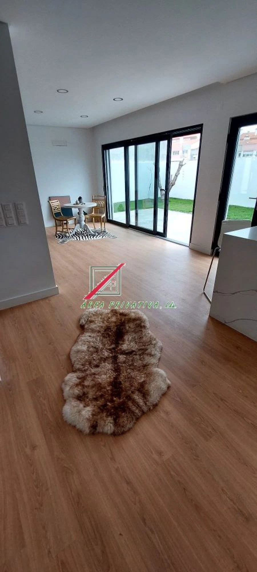 Moradia T3 para Venda em Alcabideche Foto 49