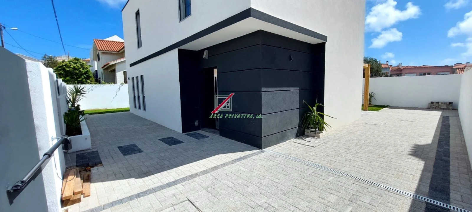 Moradia T3 para Venda em Alcabideche Foto 2