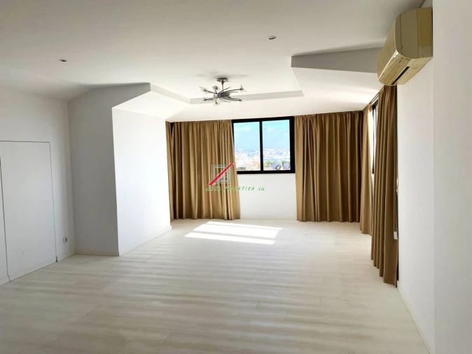 Apartamento T4 para Venda em Cascais e Estoril Foto 5