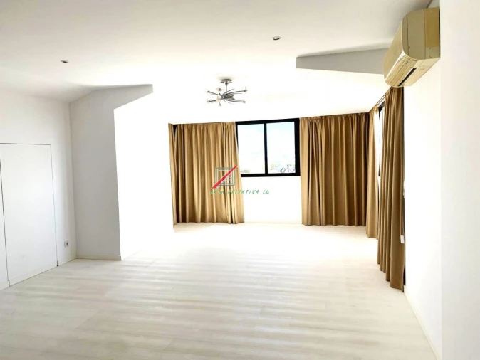 Apartamento T4 para Venda em Cascais e Estoril Foto 22