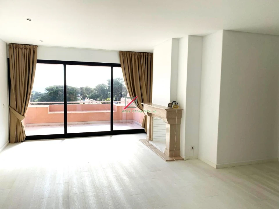 Apartamento T4 para Venda em Cascais e Estoril Foto 23