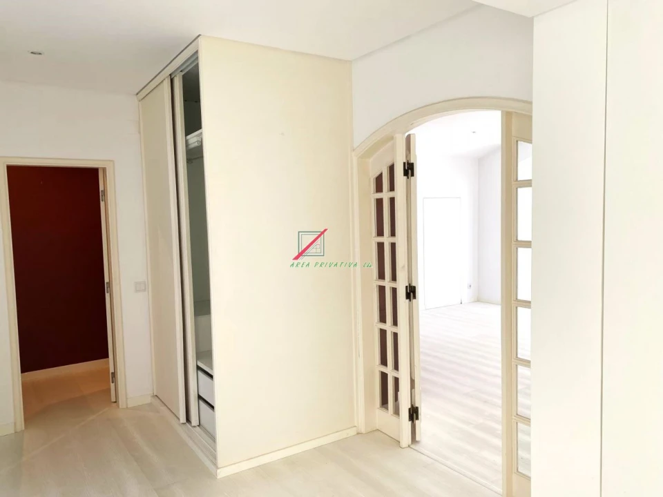 Apartamento T4 para Venda em Cascais e Estoril Foto 1